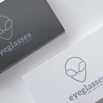 Logo Brille Optiker Alien Medizin Fertiges Logo kaufen Cooles Logo kaufen Ausserordentliches Logo LogoShop LogoAtelier