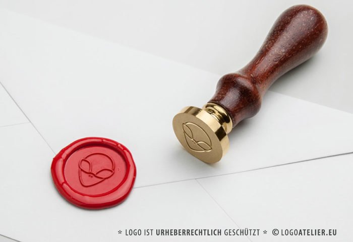 Logo Brille Optiker Alien Medizin Fertiges Logo kaufen Cooles Logo kaufen Ausserordentliches Logo LogoShop LogoAtelier