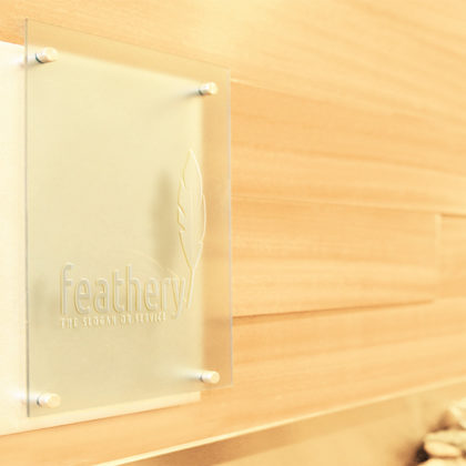 Logo-Feder-Federleicht