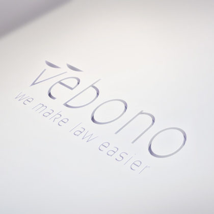 Logo-Waage-Gericht