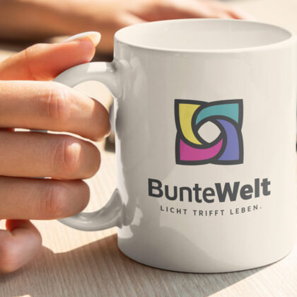 Logo Bunte Welt Blume Linse Fotograf Licht Leben Treffen Mandala Positiv Konzentrisch Regenbogen Team Fertiges Logo kaufen Logoshop Logoatelier.eu