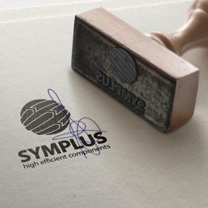 Logo 3D Kugel Pfeile