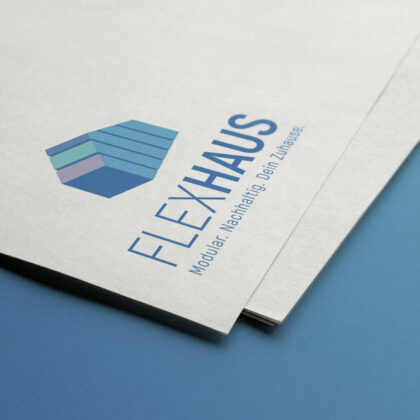 Logo Tiny Haus Fertighaus Mobilhaus Flexibles Haus Mobiles Haus Hausbau Architekt Architektur Ferienhaus Häuslebauer Gebäude Wohnen Fertiges Logo kaufen Logoshop LogoAtelier.eu