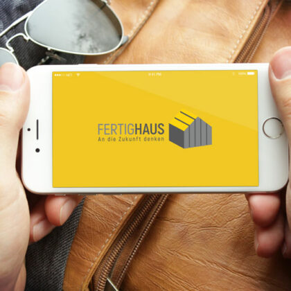 Logo Tiny Haus Fertighaus Mobilhaus Flexibles Haus Mobiles Haus Hausbau Architekt Architektur Ferienhaus Häuslebauer Gebäude Wohnen Fertiges Logo kaufen Logoshop LogoAtelier.eu
