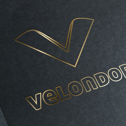 Logo Buchstabe V 3D Logo