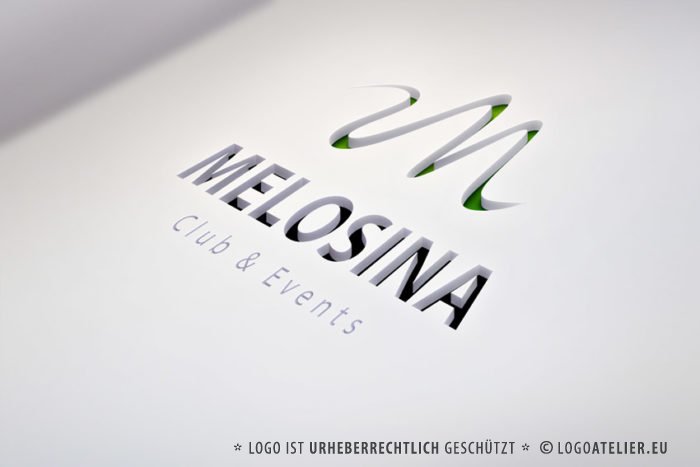 Logo Buchstabe M Schlange