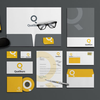 Logo Buchstabe Q Logo