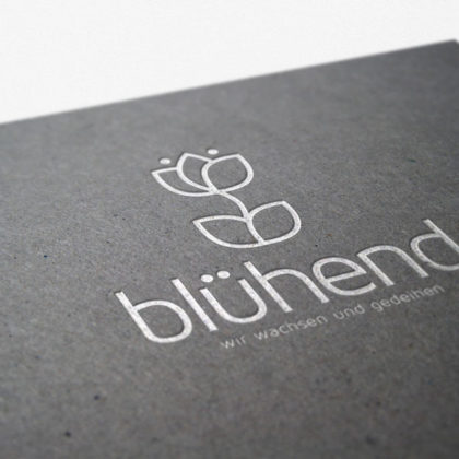 Logo Aufstrebend Wachsen Gedeihen Logo kaufen