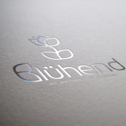 Logo Aufstrebend Wachsen Gedeihen Logo kaufen