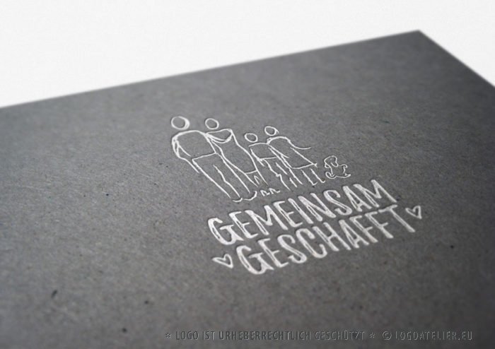 Logo Gemeinsam Geschafft Erreicht Gezeichnet Familie Fertiges Logo kaufen