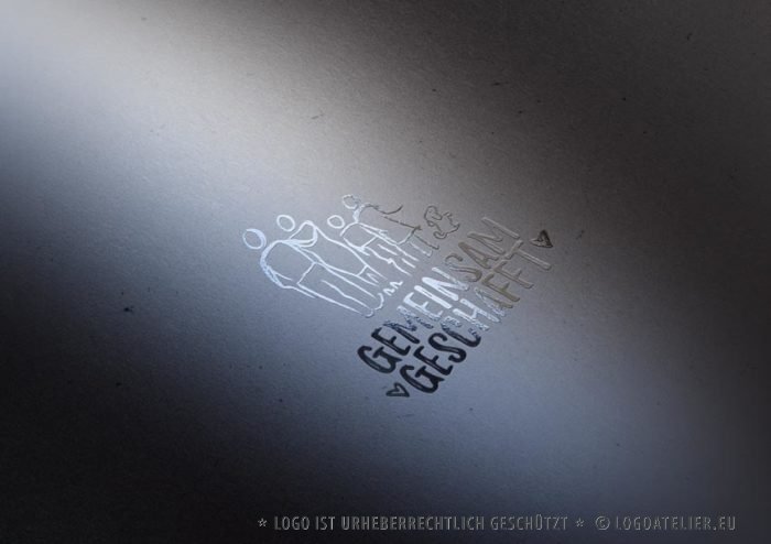 Logo Gemeinsam Geschafft Erreicht Gezeichnet Familie Fertiges Logo kaufen