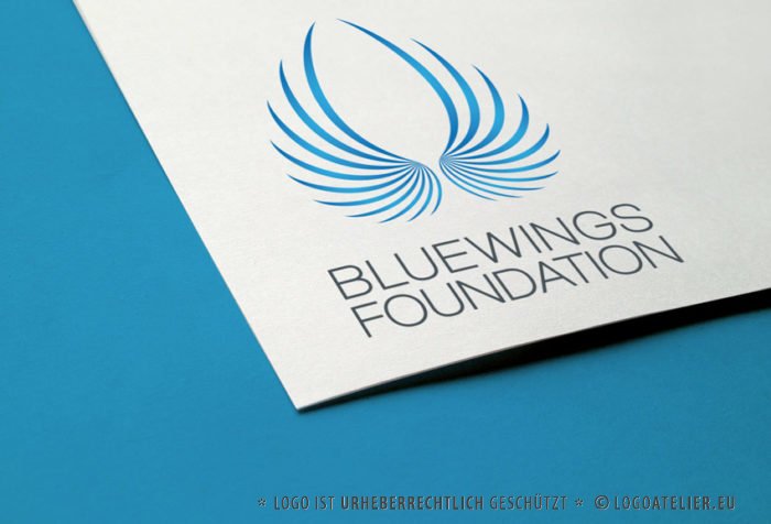 Logo Blaue Flügel Schutz Freiheit | Logo kaufen | LogoAtelier.eu