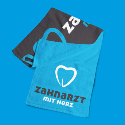 Zahnarzt mit Herz Logo professionelles Logo online kaufen LogoAtelier.eu Logoshop