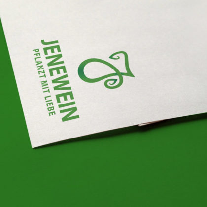 Logo Buchstabe J Pflanzen Herzen Garten Natur fertiges Logo kaufen LogoAtelier.eu