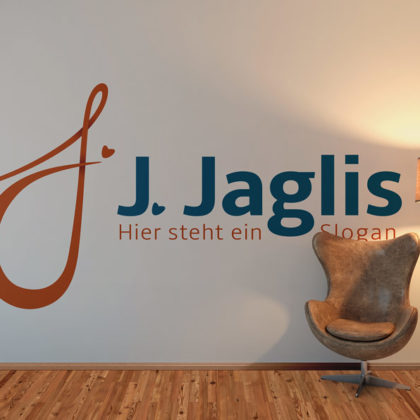 Logo Buchstabe J Herzen Gezeichnet Schwungvoll Dynamisch fertiges Logo kaufen LogoAtelier