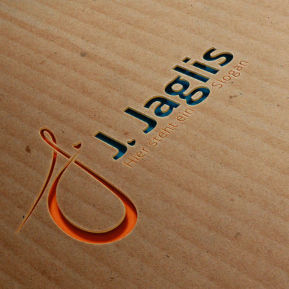 Logo Buchstabe J Herzen Gezeichnet Schwungvoll Dynamisch fertiges Logo kaufen LogoAtelier