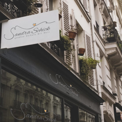 Logo Buchstabe S Herz Naehen Naehmaschine Naehnadel Nadel elegantes Logo-kaufen LogoShop LogoAtelier