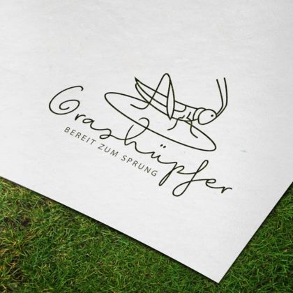 Logo Grashüpfer Insekten Beine Springen Sprung Heuschrecken Grille Kraft Bereit sein Neues wollen Cooles Logo kaufen LogoShop LogoAtelier.eu
