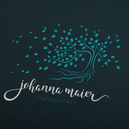 Natur Logo kaufen Baum Blatt Wurzel Wind Erholsam Beruhigend Wohltuend Psychologie Fotografie Ruhe Fertige Logos kaufen LogoShop LogoAtelier.eu