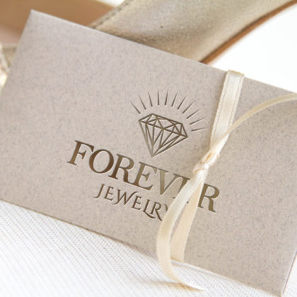 Diamant Logo Schmuck Juwelier Edel Perle Rein Reinigung Schatz Spiegelung Weiblich Glas Fertiges Logo kaufen LogoAtelier Edles Logo kaufen