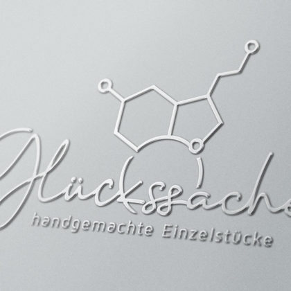 Logo Dopamin Serotonin Molekuel Glueckshormon Hormon Tatendrang Fantasie Schmuck Happyness Glueck Selbstgemacht Handgemachtes Einzelstueck Cooles Logo kaufen LogoAtelier.eu