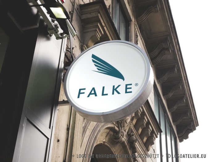 Logo Falke Wendig Schnell Sicher Flug Adler Vogel Tier Selbstbewusst Dynamik Scharfsinn Erfahrung Intelligenz Krasses Logo kaufen LogoShop Logoatelier.eu