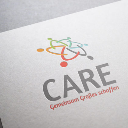 Logo soziales Engagement Menschen helfen Menschen Hilfe Kinder Pensionisten Pflege Tanzen Bewegen Gemeinsam Menschen für Menschen LogoAtelier fertige Logos kaufen LogoAtelier.eu