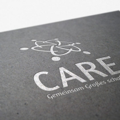 Logo-soziales-Engagement-Menschen-helfen-Menschen-Hilfe-Kinder-Pensionisten-Pflege-Tanzen-Bewegen-Gemeinsam-Menschen-für-Menschen-LogoAtelier-fertige-Logos-kaufen-LogoAtelier-007