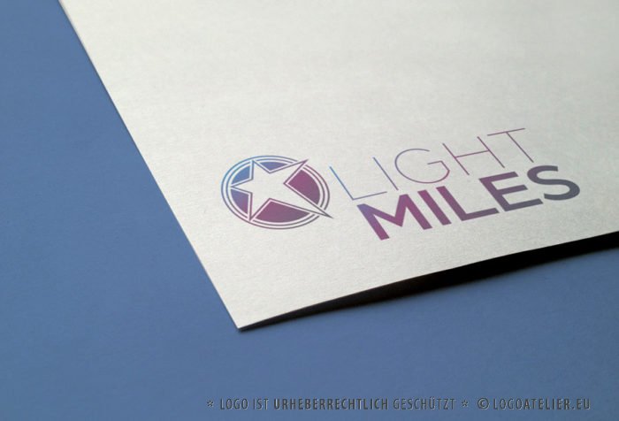 Sternen Logo kaufen Licht Musik Star Sterne Komet Schnell Rasant Hell Besonders Exklusives Logo kaufen Fertiges Logo kaufen LogoShop LogoAtelier.eu