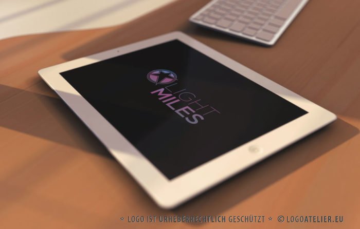 Sternen Logo kaufen Licht Musik Star Sterne Komet Schnell Rasant Hell Besonders Exklusives Logo kaufen Fertiges Logo kaufen LogoShop LogoAtelier.eu