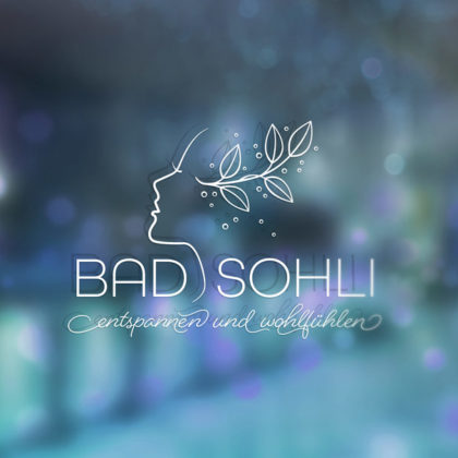 Logo Beauty Wellness Spa Entspannen Entspannung Wohlfühlen Erholung Urlaub Gesicht Frau Wasser Kosmetik Pflege Zart Fein Fertiges Logo kaufen LogoShop LogoAtelier.eu