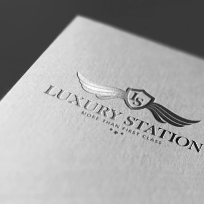 Luxus Logo Edel Schmuck Limousine First Class Logo Flügel Wappen Shoppen Zigarren Gold Elegantes Logo kaufen LogoShop LogoAtelier.eu