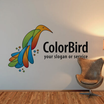 Logo Bunter Vogel Fliegen Frei Bunt Fantasie Flügel Kreativ Zauber Federn Weiblich Tiere Weisheit Wissen Buntes Logo kaufen LogoShop LogoAtelier.eu