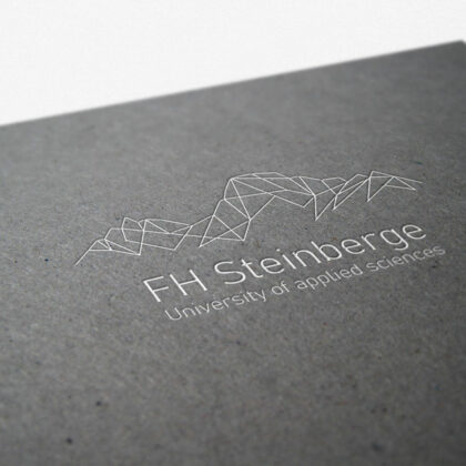 Logo Digitalisierung Fachhochschule Lofer Steinberge Berge Landschaft Technik Nachhaltig Österreich Digital Natur Hochschule Fertiges Logo kaufen Logoshop LogoAtelier.eu