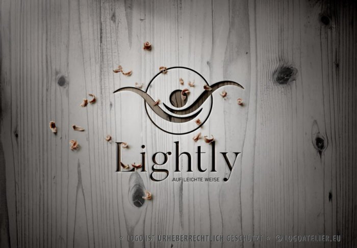 Logo Leicht Fliegen Meer Menschen Spirituelles Logo kaufen Menschen Esoterik Günstiges Logo kaufen Schwimmen Verständnis Exklusives Logo kaufen LogoShop LogoAtelier.eu