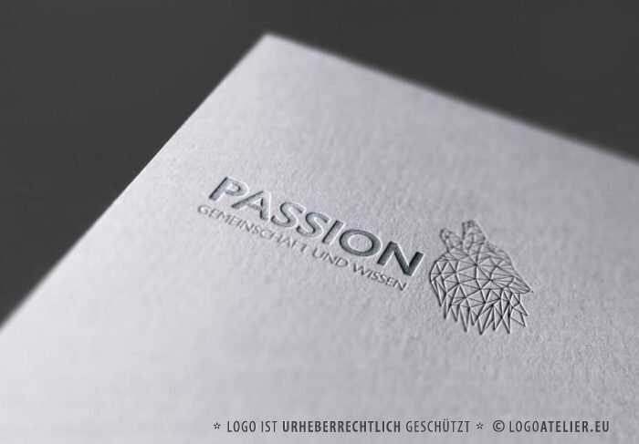 Logo Wolf Gemeinschaft Wissen Führung Familiensinn Jäger Stark Kraft Weise Lehrer Machtvoll Freiheit Schutz Zusammenhalt Bewusstsein Instinkte Krafttier Fertiges Logo Kaufen LogoShop Logoatelier.eu