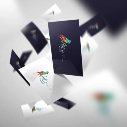 Kreatives Logo Bunter Vogel Tiere AllesInEinem Design Buchstabe Druckerei Initiale Modern Origami Fantasie Farbenfroh Federn Fliegen Flügel Frei Freiheit Weiblich Wissen LogoShop LogoAtelier.eu