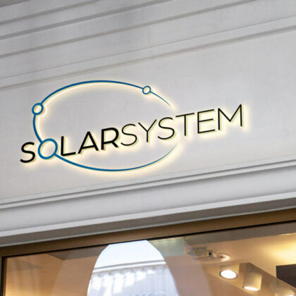Logo Sonnensystem Planeten Buchstabe O Sterne Kosmos Kreis Gruppen Konzentrisch Alien Bewegung Galaxie Monde Coole Logos kaufen Logoshop Logoatelier.eu