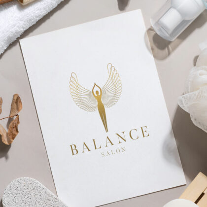 Logo Beauty Salon Balance Schönheit Ruhe Entspannung Sanft Heilung Gesundheit Glücklich Naturkosmetik Weiblich Wellness Vogel Frei Yoga Fertiges Logo kaufen LogoShop LogoAtelier.eu