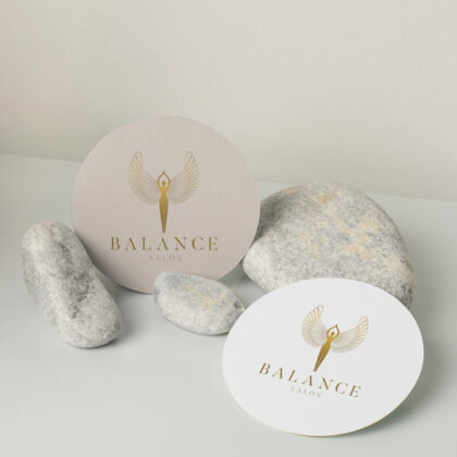 Logo Beauty Salon Balance Schönheit Ruhe Entspannung Sanft Heilung Gesundheit Glücklich Naturkosmetik Weiblich Wellness Vogel Frei Yoga Fertiges Logo kaufen LogoShop LogoAtelier.eu
