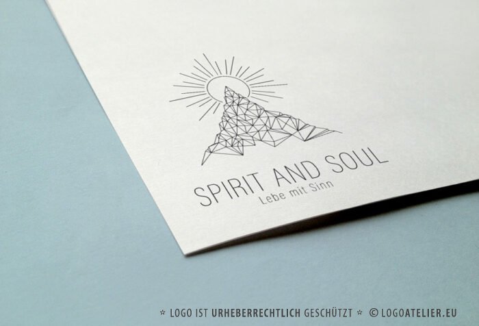 Logo Berg Kraft Bewusstsein Geist Seele Esoterik Menschen Leben Sinn Religion Spirituell Weisheit Heilpraxis Erkenntnis Gipfel Sonne Fertiges Logo kaufen Logoshop Logoatelier.eu