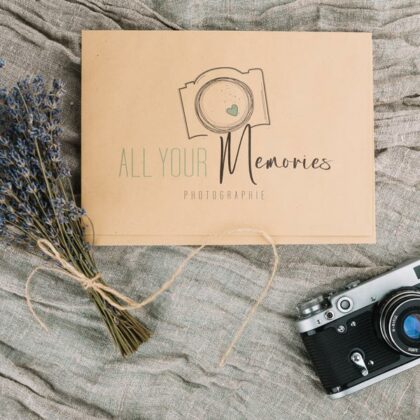 Logo FotografIn Erinnerungen Fotografie Liebe Hochzeit Familie Taufe Familienfest Heirat Kamera Kreativ Multimedia Technik Weiblich Sehen Kreatives Logo kaufen LogoShop Logoatelier.eu