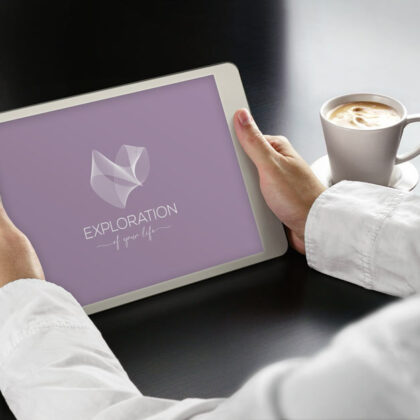 Logo Verformung Erkundung Leben Herzen Abstrakte Form Ewiger Kreis Schwebend Perspektive Ewig Form Fertiges Logo kaufen LogoShop LogoAtelier.eu