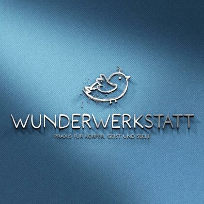 Praxis Körper Geist Seele Logo Wunder Werkstatt Vogel Tiere Spirituelles Logo Fliegen Leicht Kreatives Logo kaufen LogoShop LogoAtelier.de
