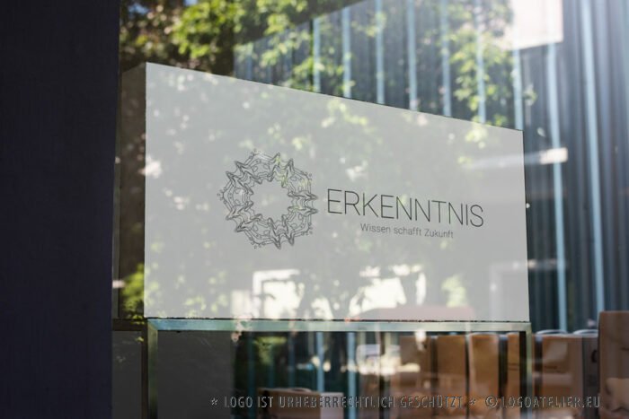 Logo chaotische Form Automatik Atome Leben Wissen Zukunft Erkenntnis Quanten Fluktuation Quantenfluktuation Rauschen Physik Bewegen Rauschen Quantenrauschen Fertiges Logo kaufen Logoshop LogoAtelier.eu