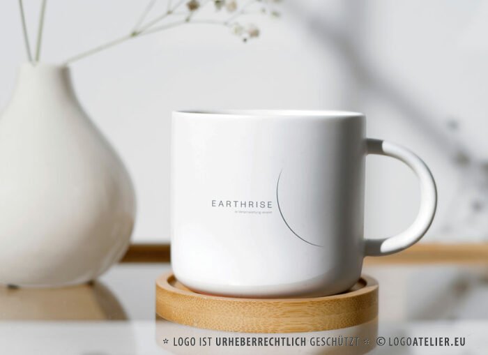 Logo Earthrise Verantwortlich Erde Natur Erdenaufgang Naturschutz Gemeinsam Umweltschutz Spirituell Entwicklung Frieden Global Menschen Veränderung Fertiges Logo kaufen Logoshop Logoatelier.de