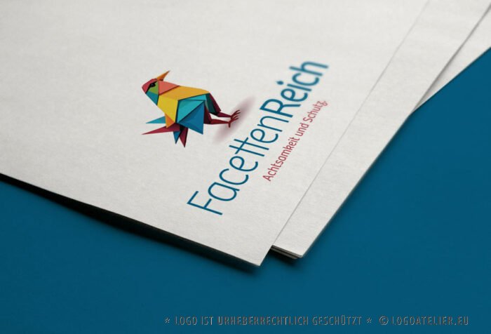 Logo Facettenreich Vogel Bunt Achtsamkeit Schutz Jugend Hilfe Kinder Förderung Einfühlen Berater Fertiges Logo kaufen LogoShop Logoatelier.eu