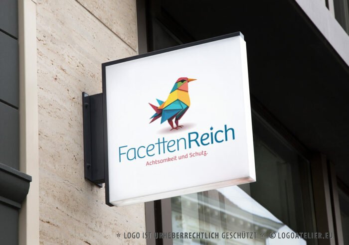 Logo Facettenreich Vogel Bunt Achtsamkeit Schutz Jugend Hilfe Kinder Förderung Einfühlen Berater Fertiges Logo kaufen LogoShop Logoatelier.eu