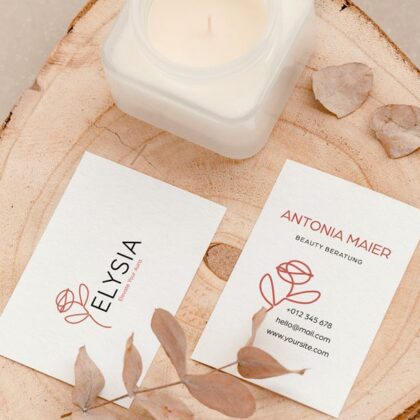Logo Frieden Glück Himmel Aura Blumen Rosen Elysium Mythologie Blume Feminin Weiblich Leuchtend Harmonie Ruhig Gelassenheit Positive Atmosphäre Fertige Logos kaufen Logoshop LogoAtelier.eu