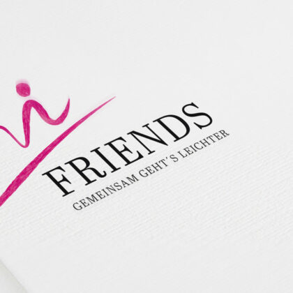 Logo Freunde Menschen Gruppe Verbindung Freundschaft Bergauf Gemeinschaft Zusammenhalt Positiv Pink Rosa Gezeichnet Junge Leute Fertiges Logo kaufen LogoShop LogoAtelier.eu